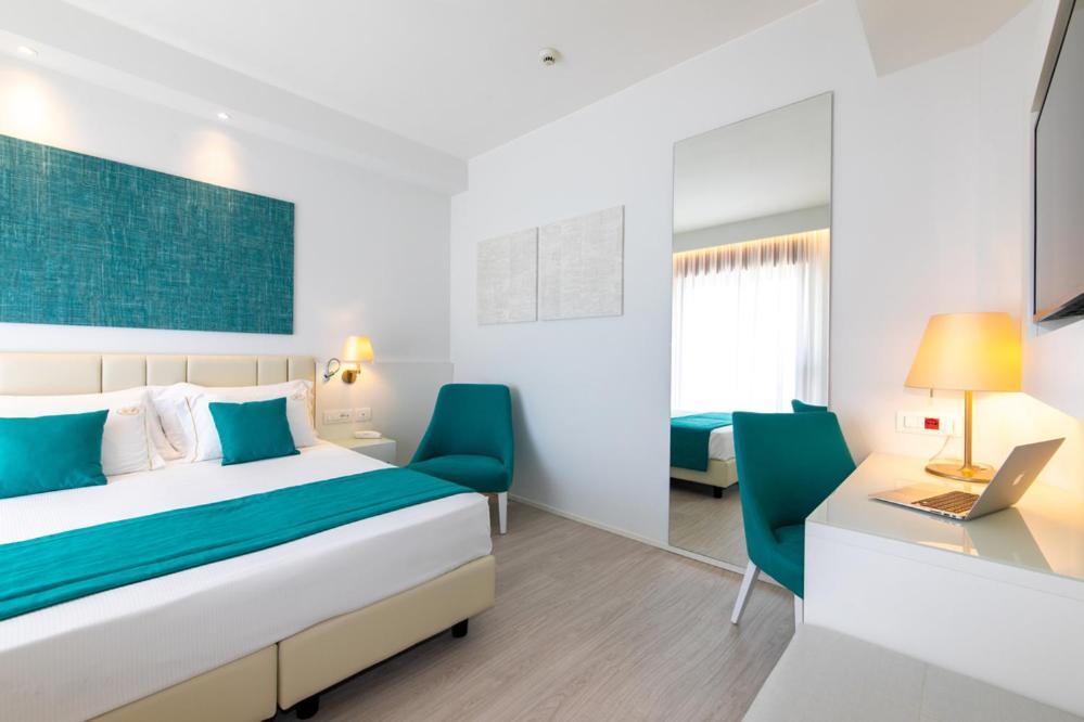 Hotel Imperia Lido di Jesolo Exteriör bild